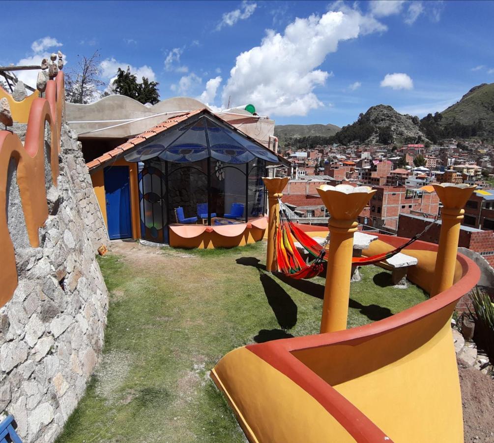 Hostal Las Olas Copacabana  Exterior photo